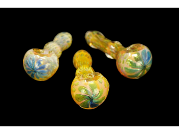 3.75"/75 Gr FLOWER HEAD GOLDEN RIM HAND PIPE